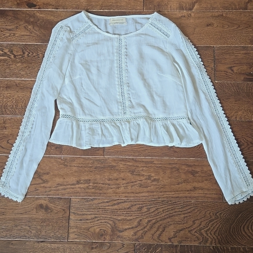 Urban Outfitters Womens lace peplum blouse S-P EUC